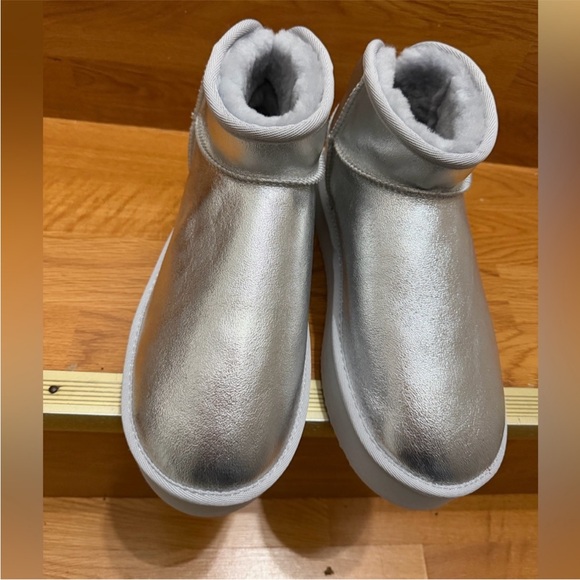 NWT fireside by dearfoams Kingston genuine shearling platform bootie size 10 - Picture 10 of 12